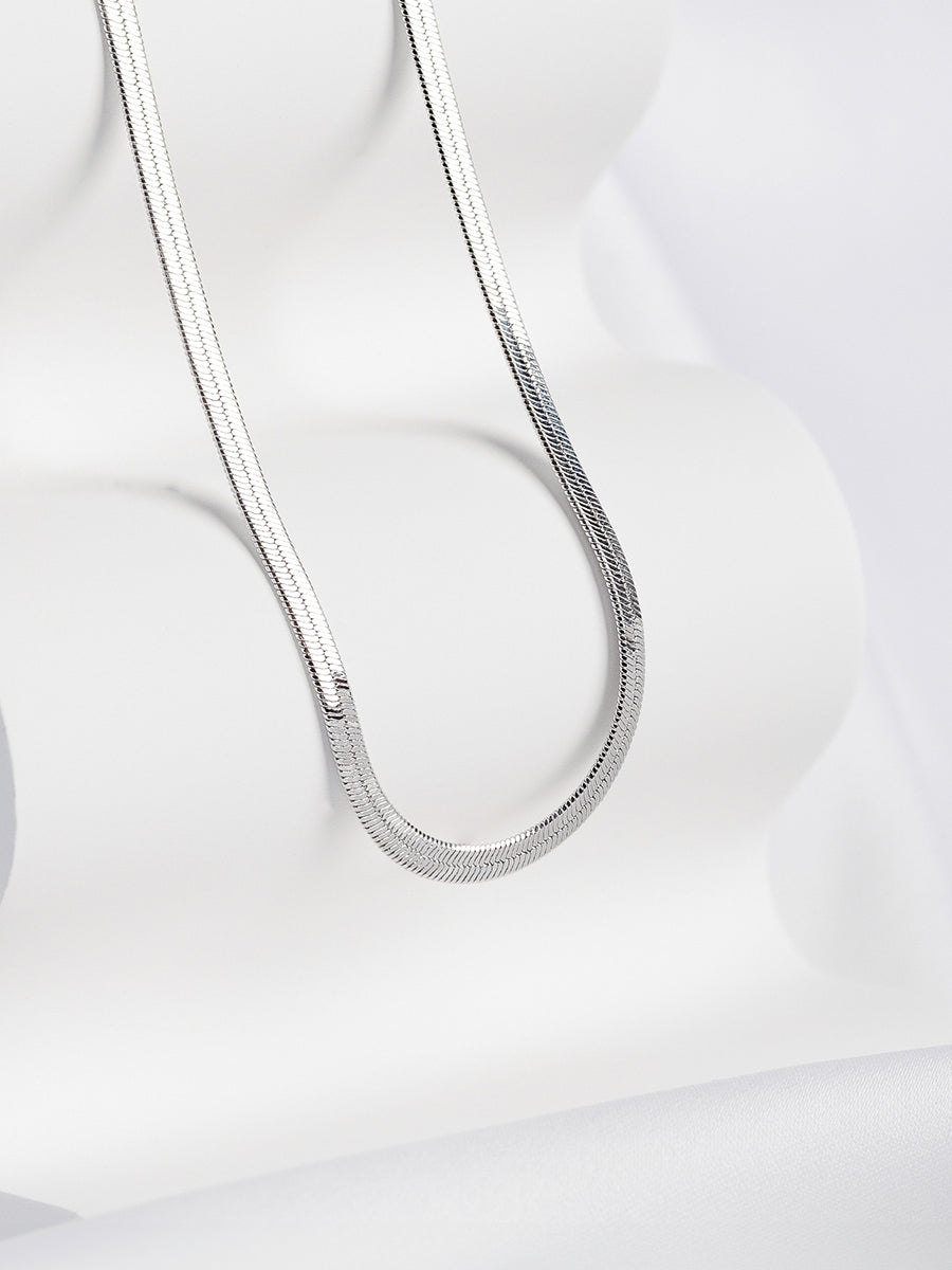 Edie Snake Chain Silver Necklace | Wanderlust + Co