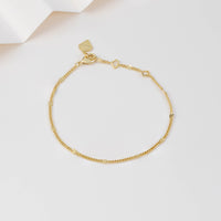 Harlow Curb Chain Gold Bracelet | Wanderlust + Co