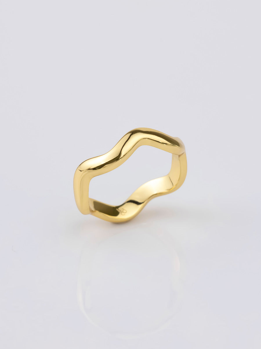 Scallop Gold Ring | Wanderlust + Co