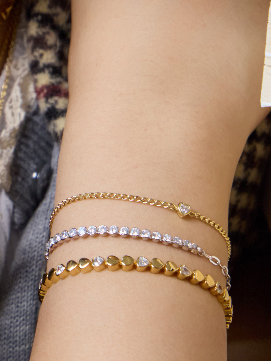 Heart Bezel 14K Gold Vermeil Curb Chain Bracelet | Wanderlust + Co