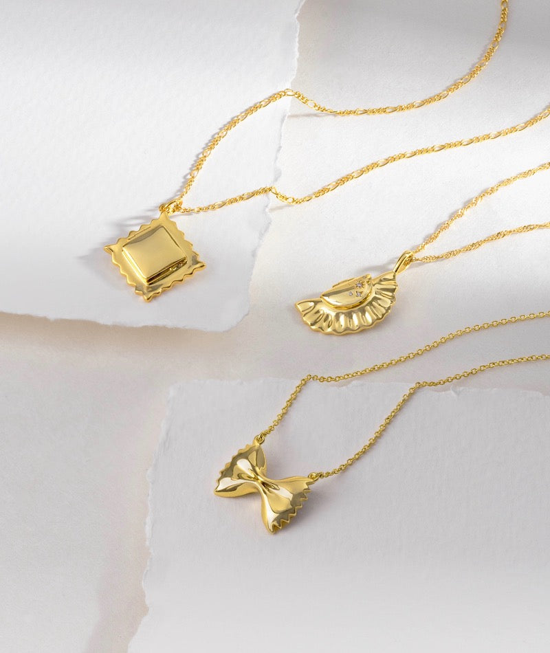 Lux free hot sale gold pendant