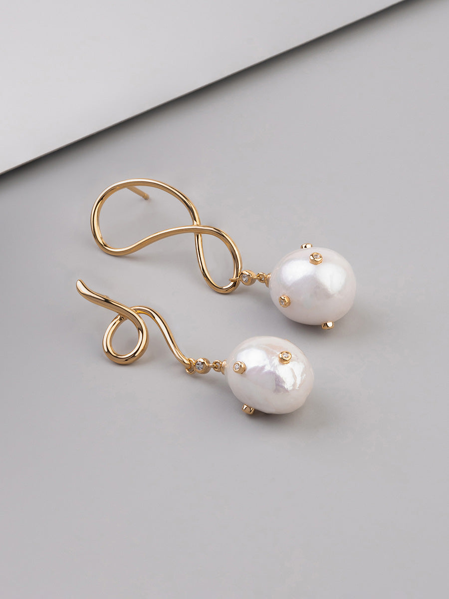Gem Pearl Baroque 14K Gold Vermeil Flow Earrings | Wanderlust + Co