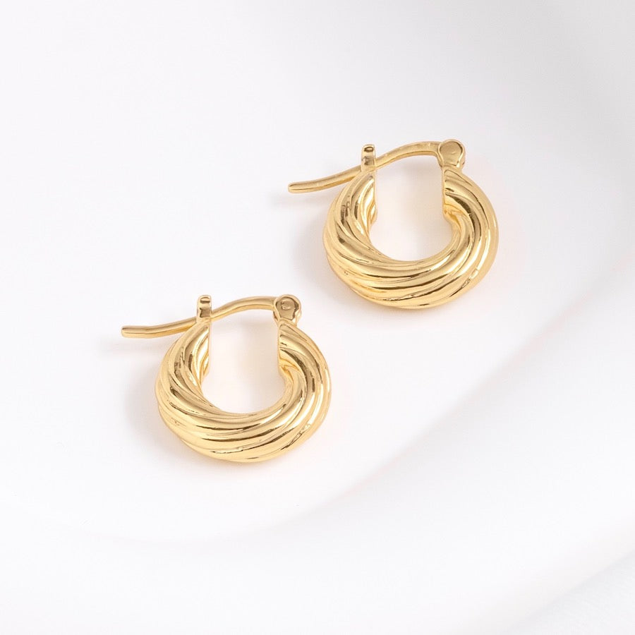 8mm hot sale gold hoops