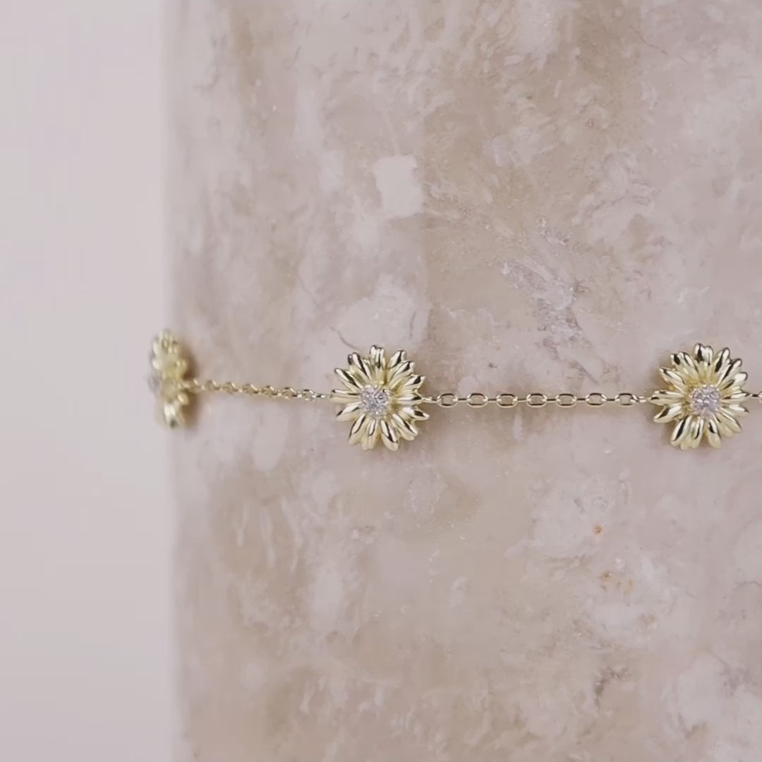 Daisy Multi Gold Bracelet | Wanderlust + Co