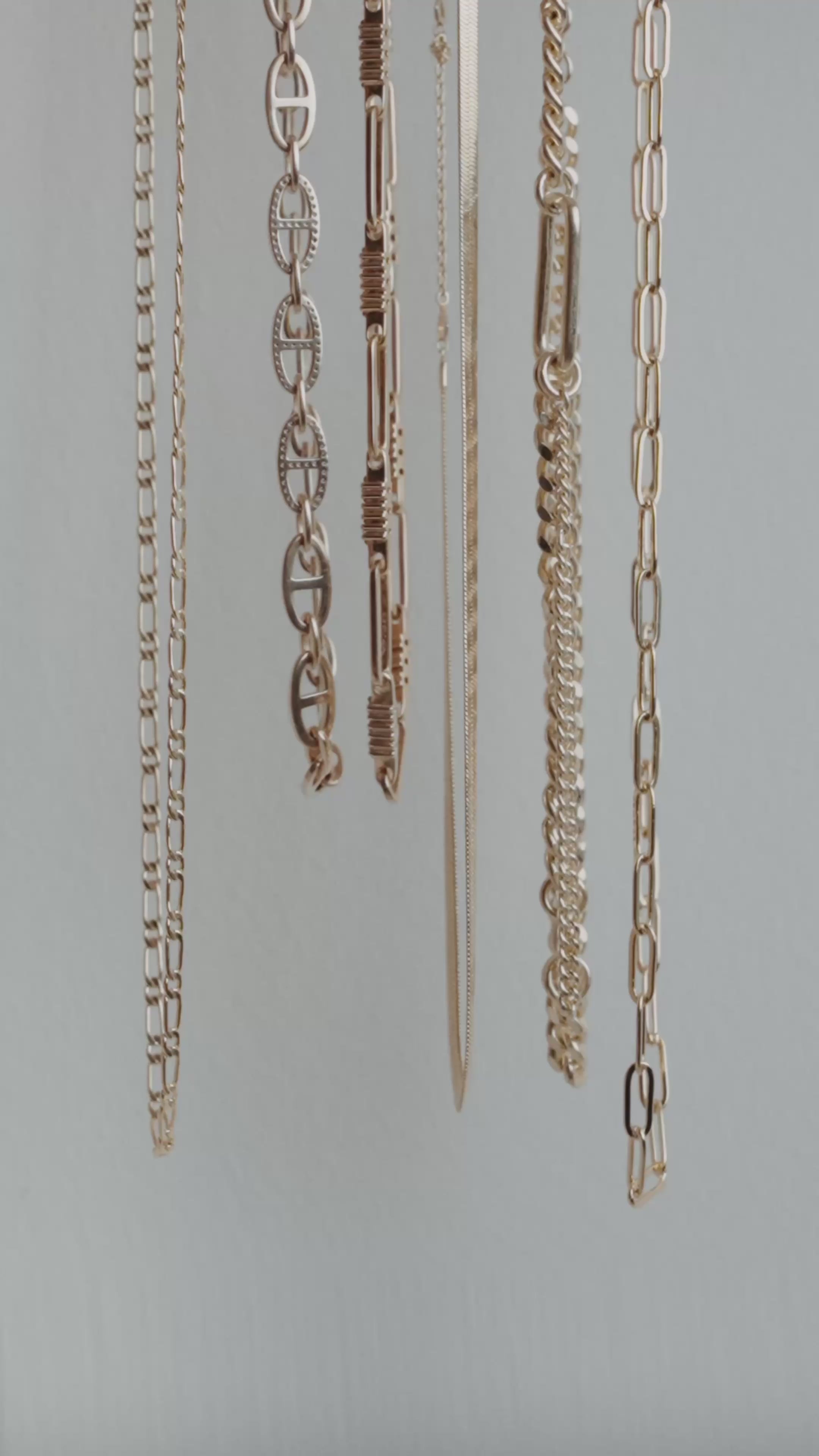 Product showcase left image