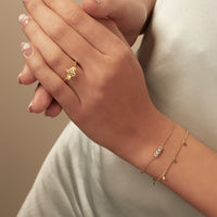 Belle Gold Curb Chain Bracelet | Wanderlust + Co